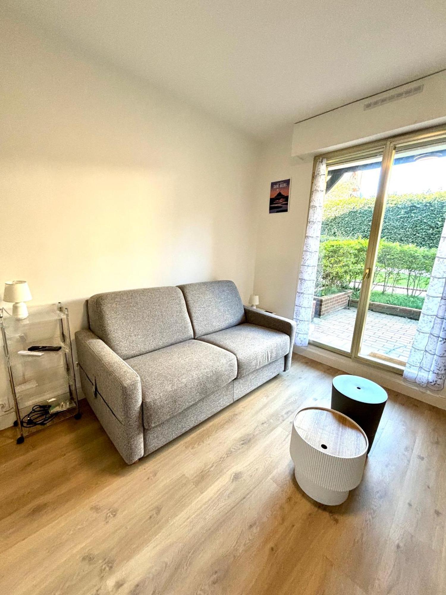 Studio En Rez De Jardin Deauville Centre Et Plage Kültér fotó